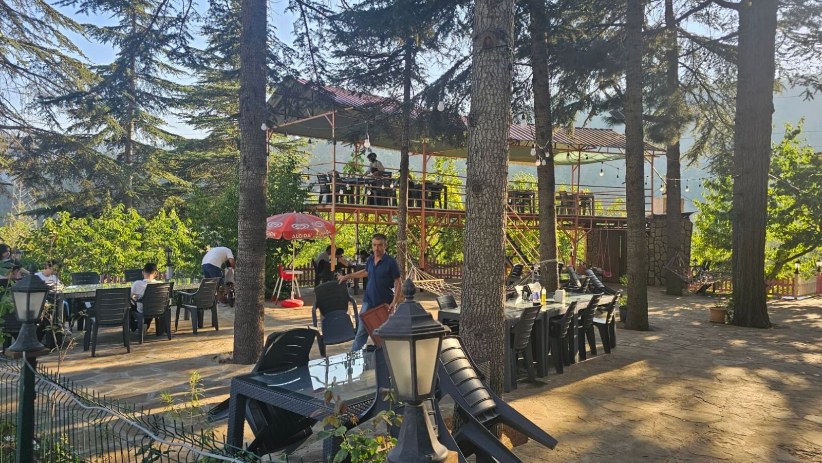 Dağ Otel Aladağ doğa ve bahçe alanı